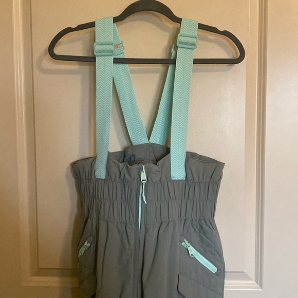 Free People Movement All Prepped Ski Bib - Greyed Olive - Picture 6 of 13